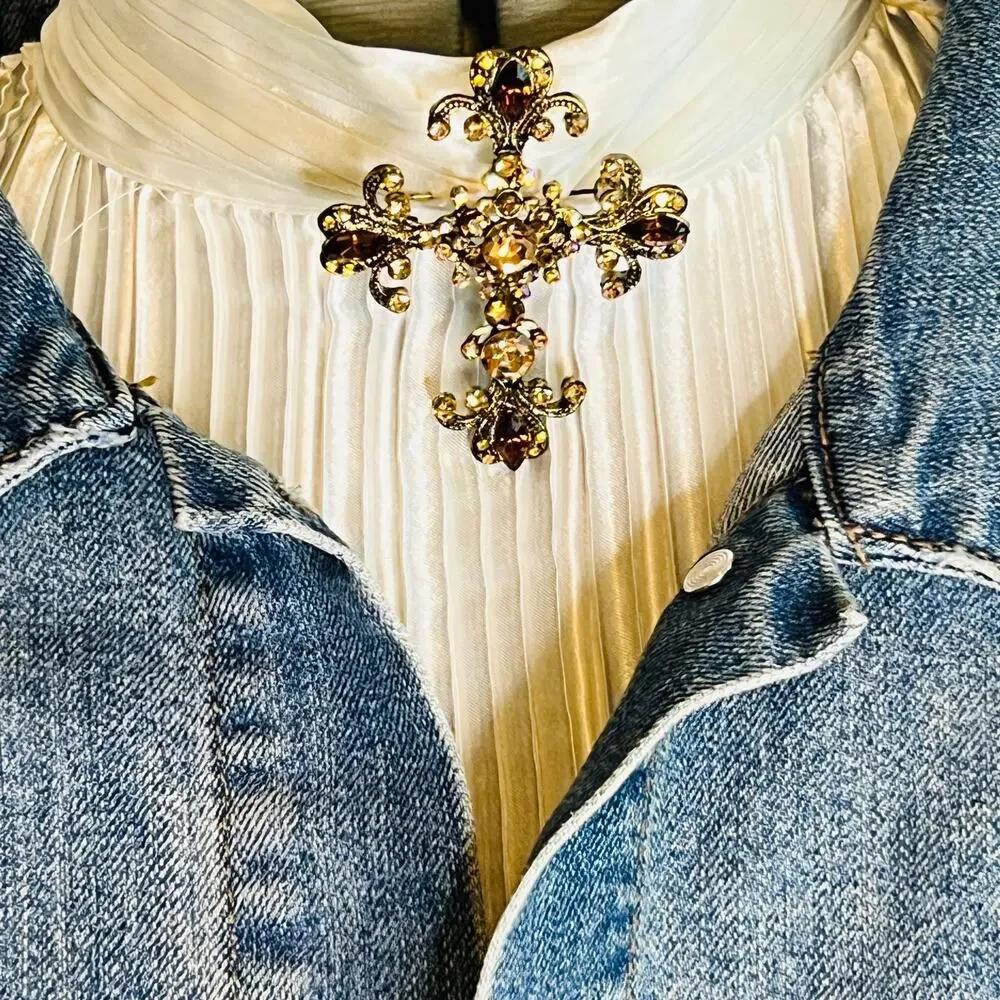 Gothic Cross Pendant Brooch Amber Rhinestone Antiqued Gold Tone Fleur de Lis